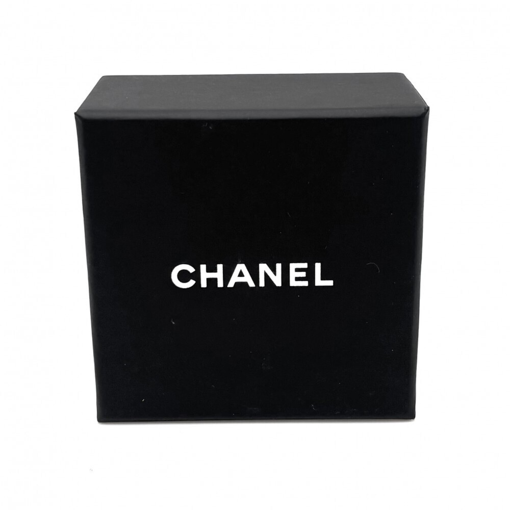 CHANEL Gold Pearl Logo Earrings - Picture 6 of 6